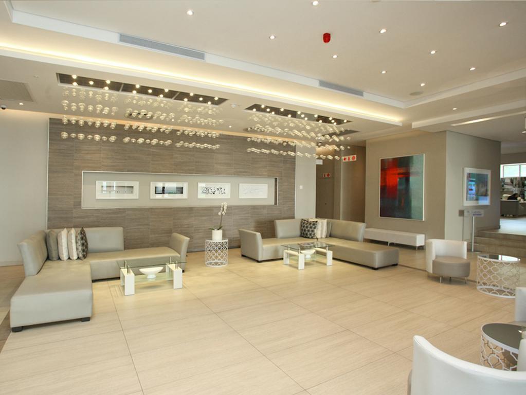Luxurious Sandton Skye Apartment Exteriör bild