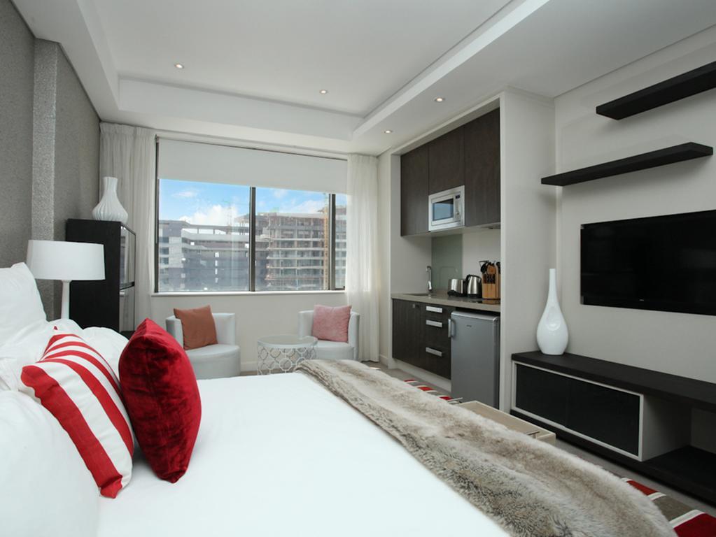 Luxurious Sandton Skye Apartment Exteriör bild